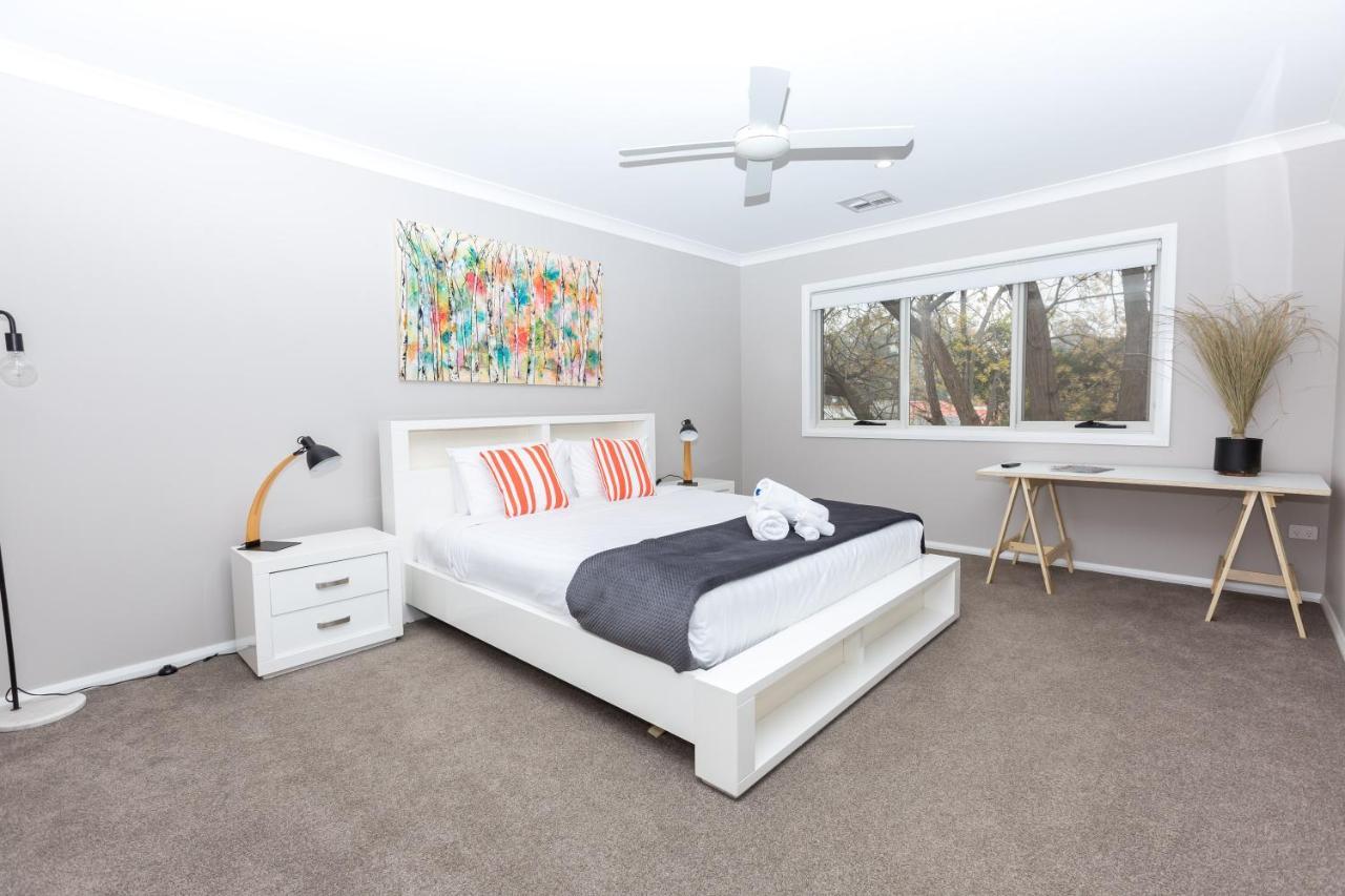 Best Central Wagga Townhouse Βίλα Wagga Wagga Εξωτερικό φωτογραφία