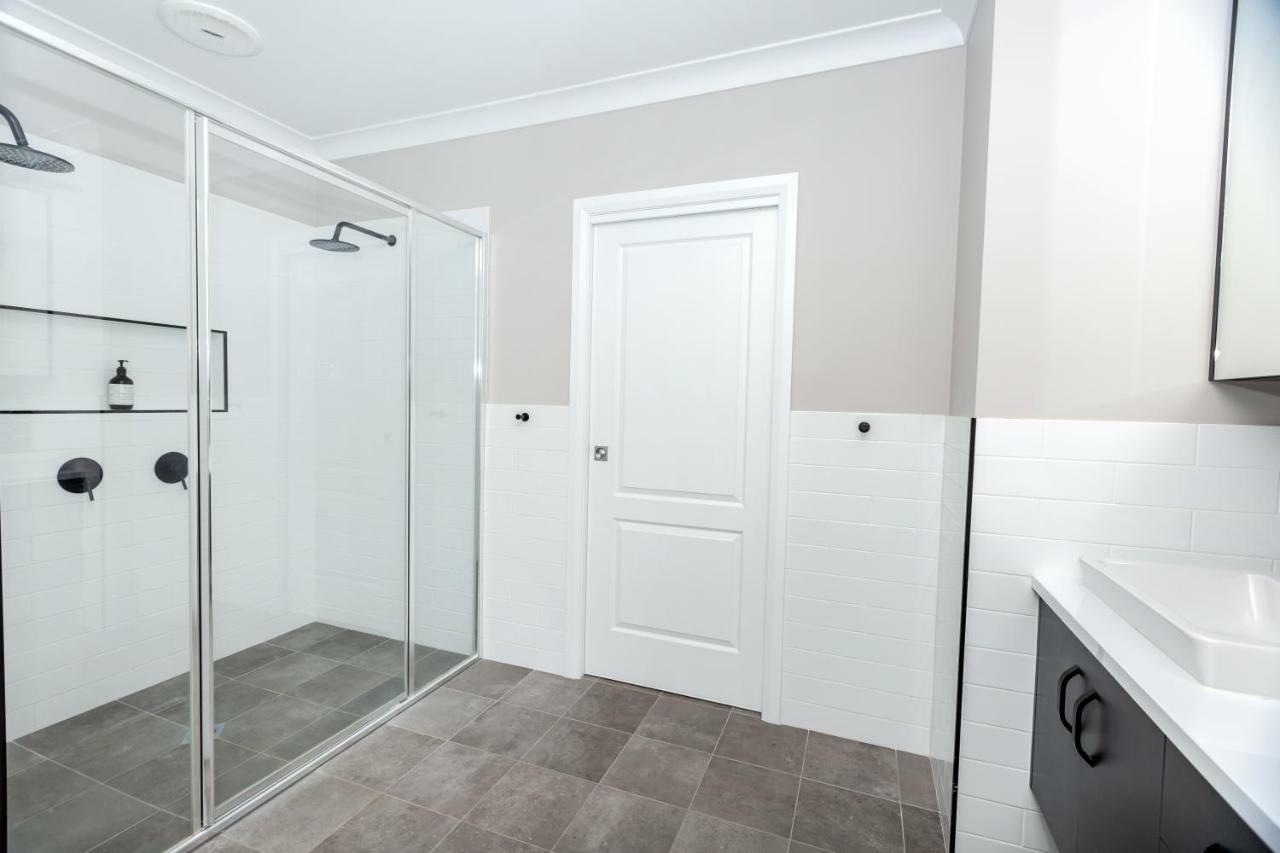 Best Central Wagga Townhouse Βίλα Wagga Wagga Εξωτερικό φωτογραφία